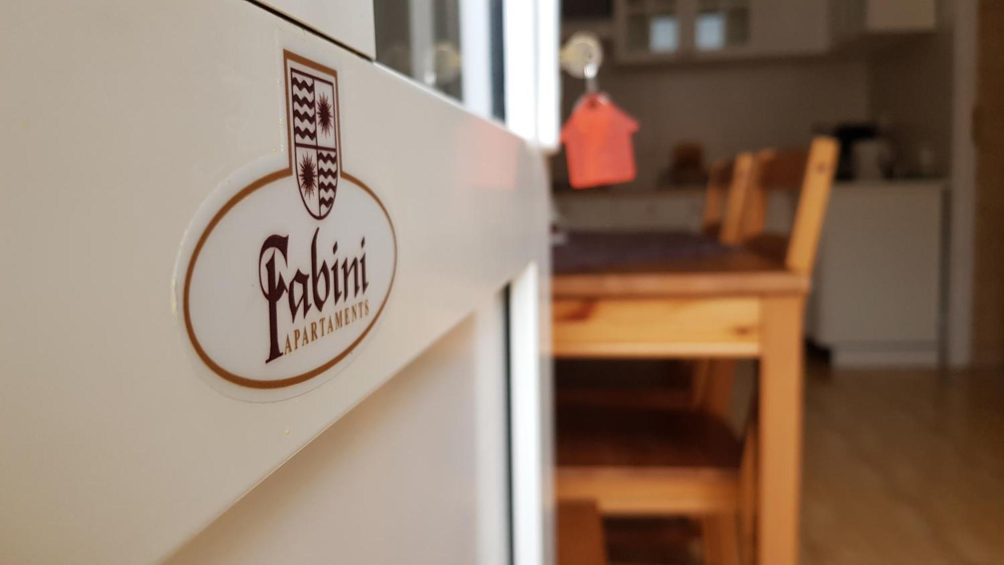 Fabini Apartments Mediaş المظهر الخارجي الصورة